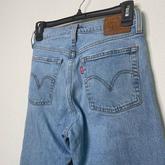 Levi’s Women’s Wedgie Distressed Premium‎ Button Fly Straight Leg Jeans Size 25 - Picture 10 of 12